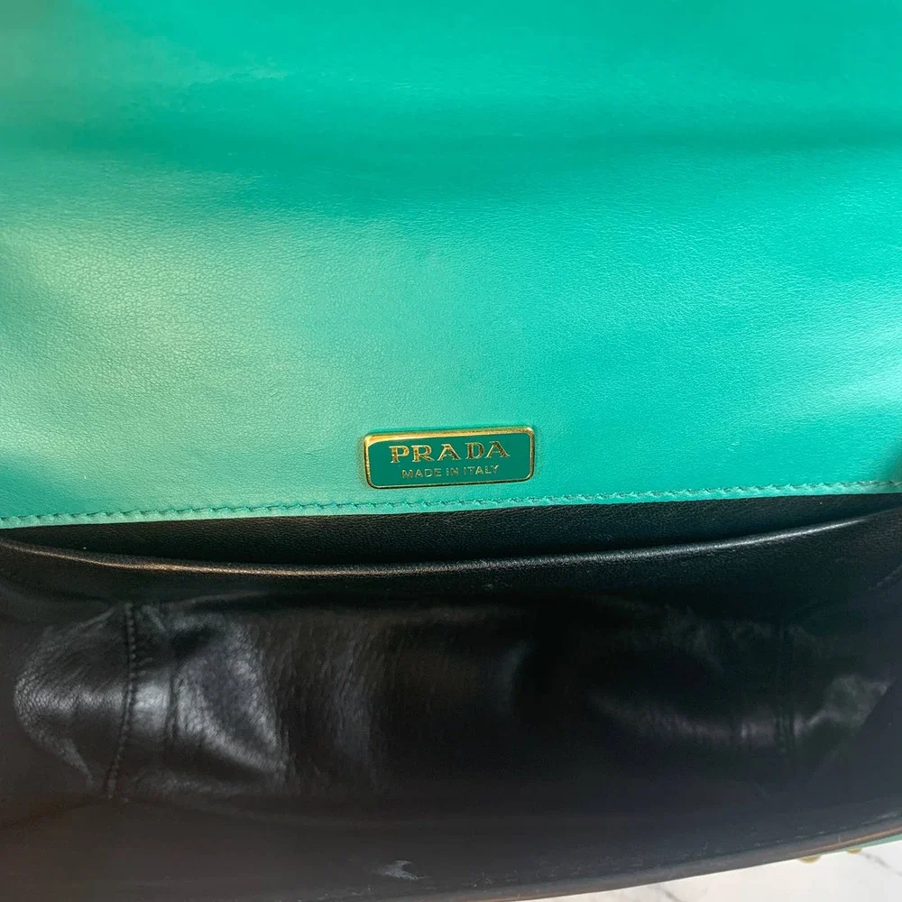 ❌❌ PRADA Lions Head Bag Antic Soft Saffiano Cahier Shoulder/Crossbody Green - Picture 8 of 16